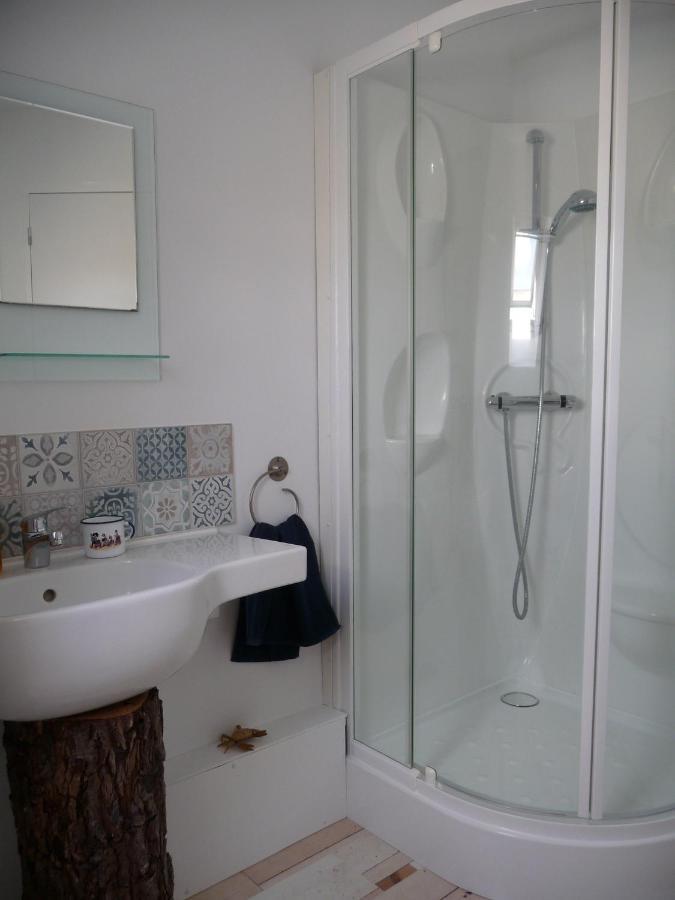 Bretagne Chambre D'Hotes Suite 53M2 Et Caravane Vintage Avec Cuisine Et Salle De Bains Privees Brittany B&B 53M2 Suite And Vintage Caravan Glamping With Private Kitchen And Bathroom Pleumeur-Gautier Dış mekan fotoğraf