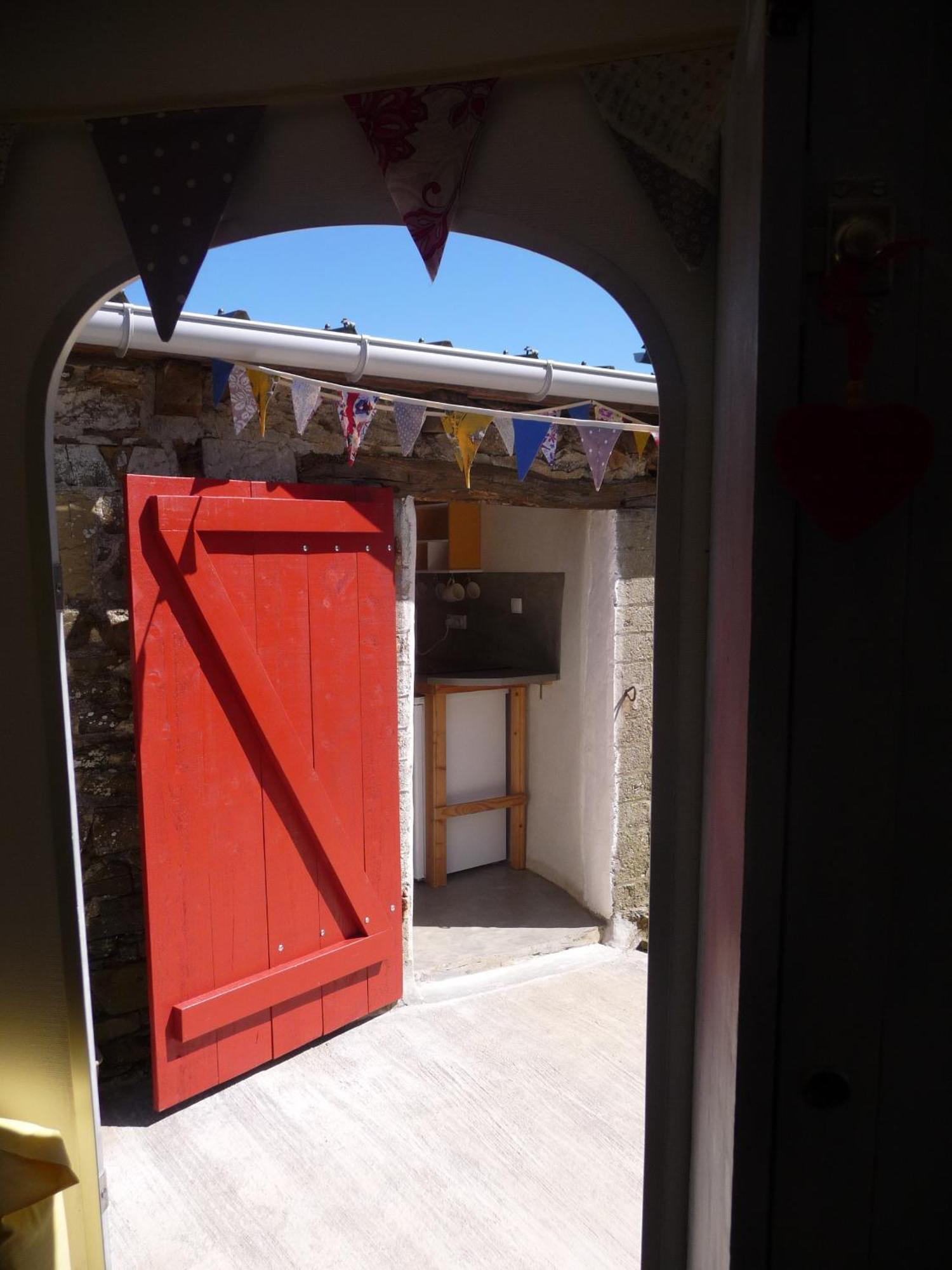 Bretagne Chambre D'Hotes Suite 53M2 Et Caravane Vintage Avec Cuisine Et Salle De Bains Privees Brittany B&B 53M2 Suite And Vintage Caravan Glamping With Private Kitchen And Bathroom Pleumeur-Gautier Dış mekan fotoğraf